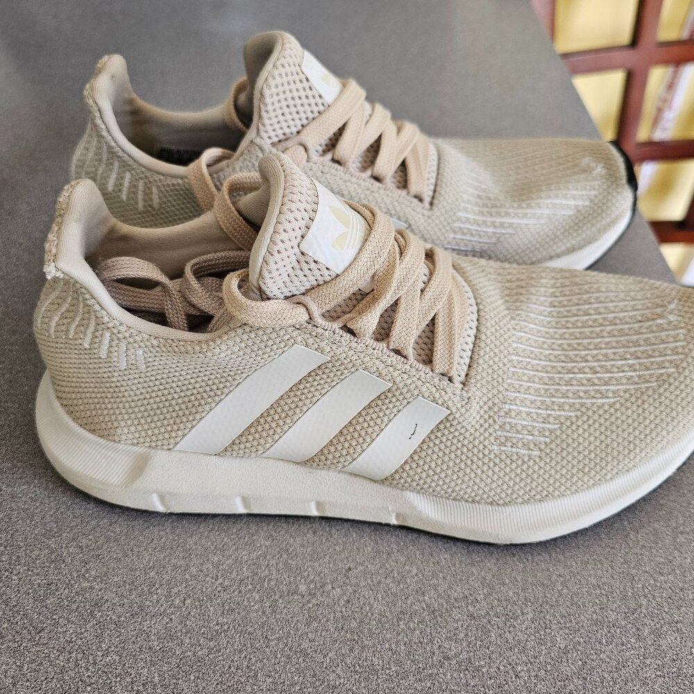 Women's Adidas sneakers, Size 7